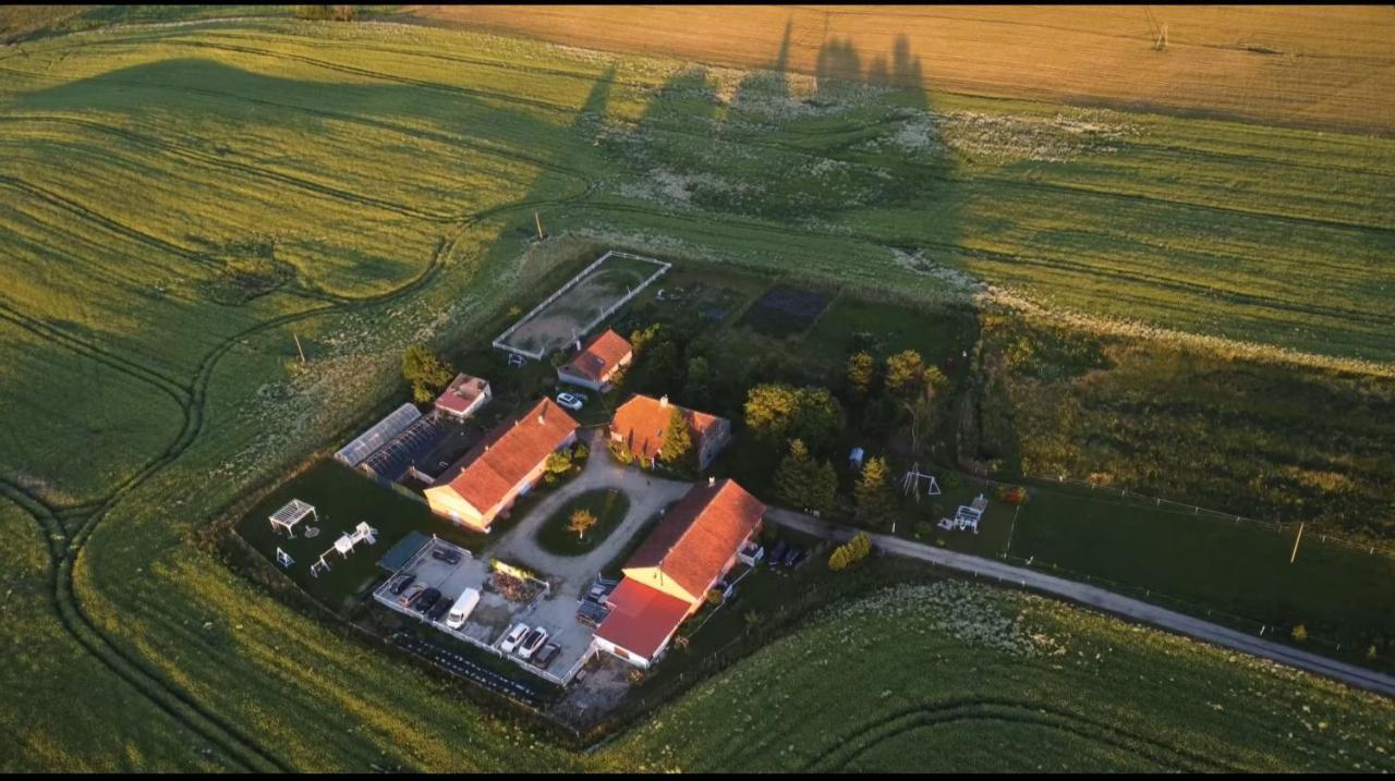 Folwark Malinowy Chrusniak Vila Bisztynek Exterior foto